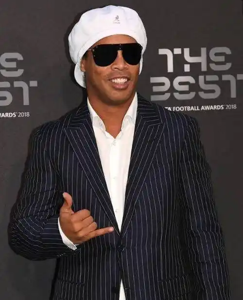 我们期待着 我们期待着