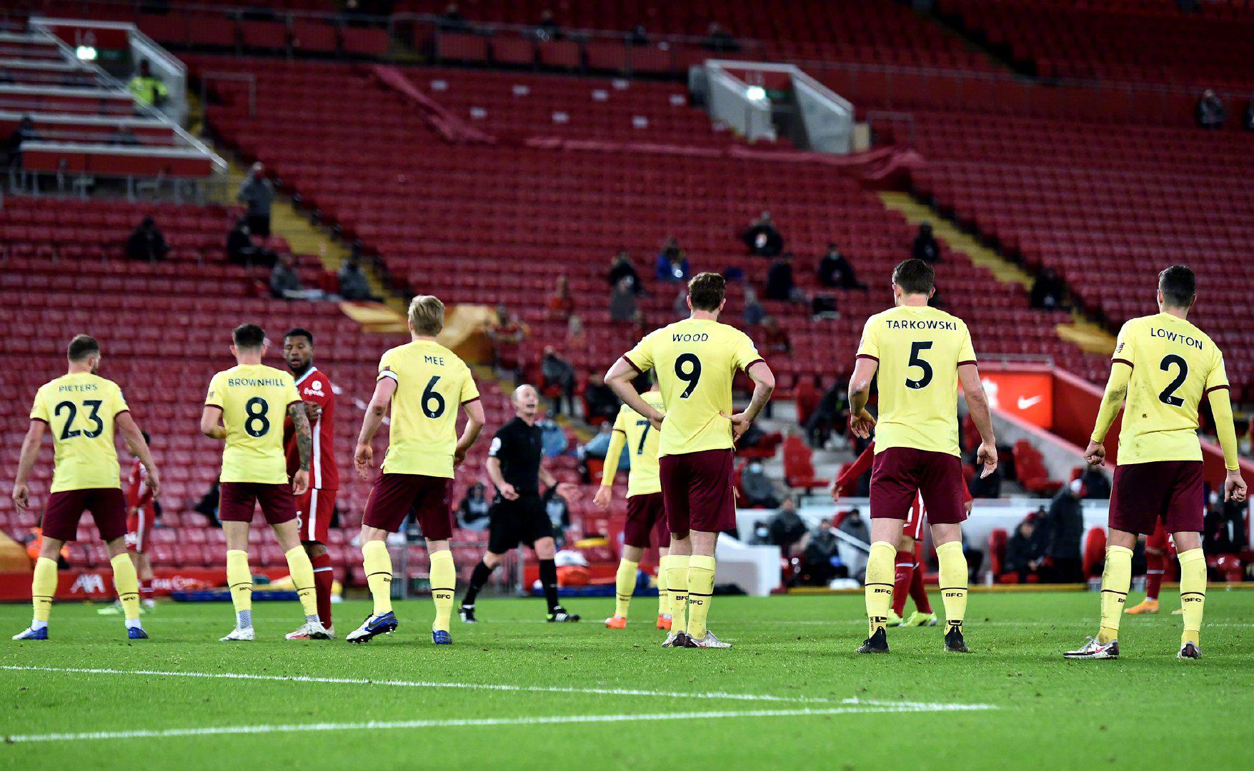 他背后团队 他背后团队